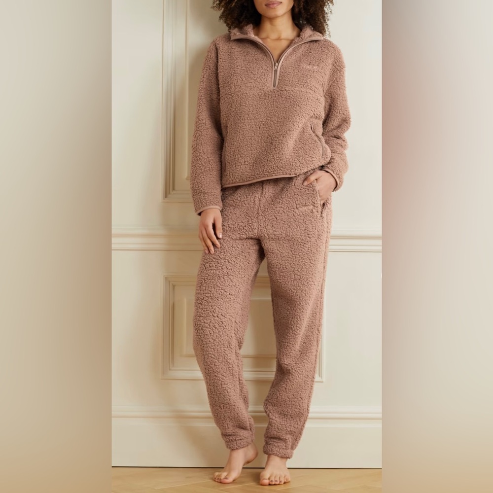 SKIMS Teddy Jogger Pants size Small